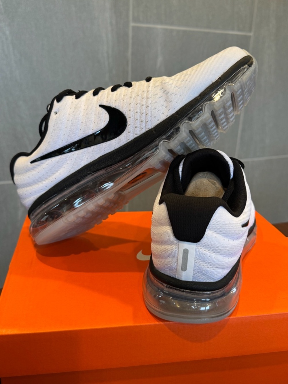 Nike Air Max 2017 - Picture 3 of 4